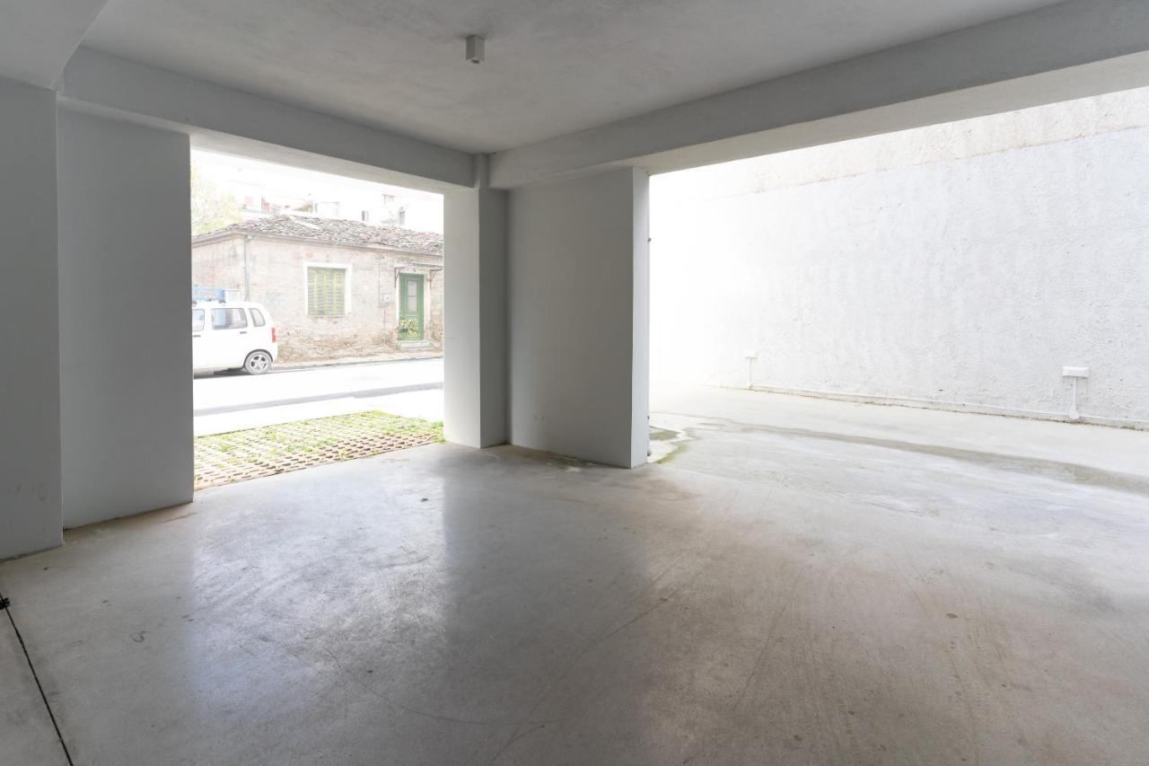 Olina'S Luxury Apartment Tríkala Dış mekan fotoğraf